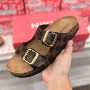 Brown Checkered Buckle Sandals